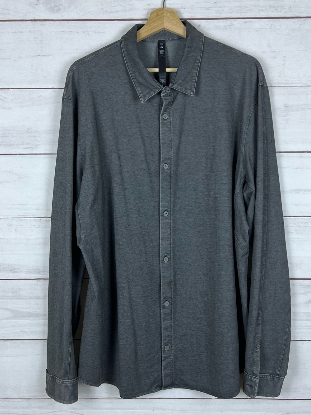 Lululemon Men's XXL Commission Shirt Gray Button Up Long Sleeve Casual